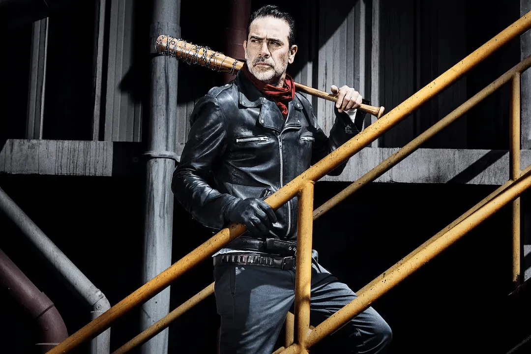 one-sixth-scale-figure-negan-0.jpg