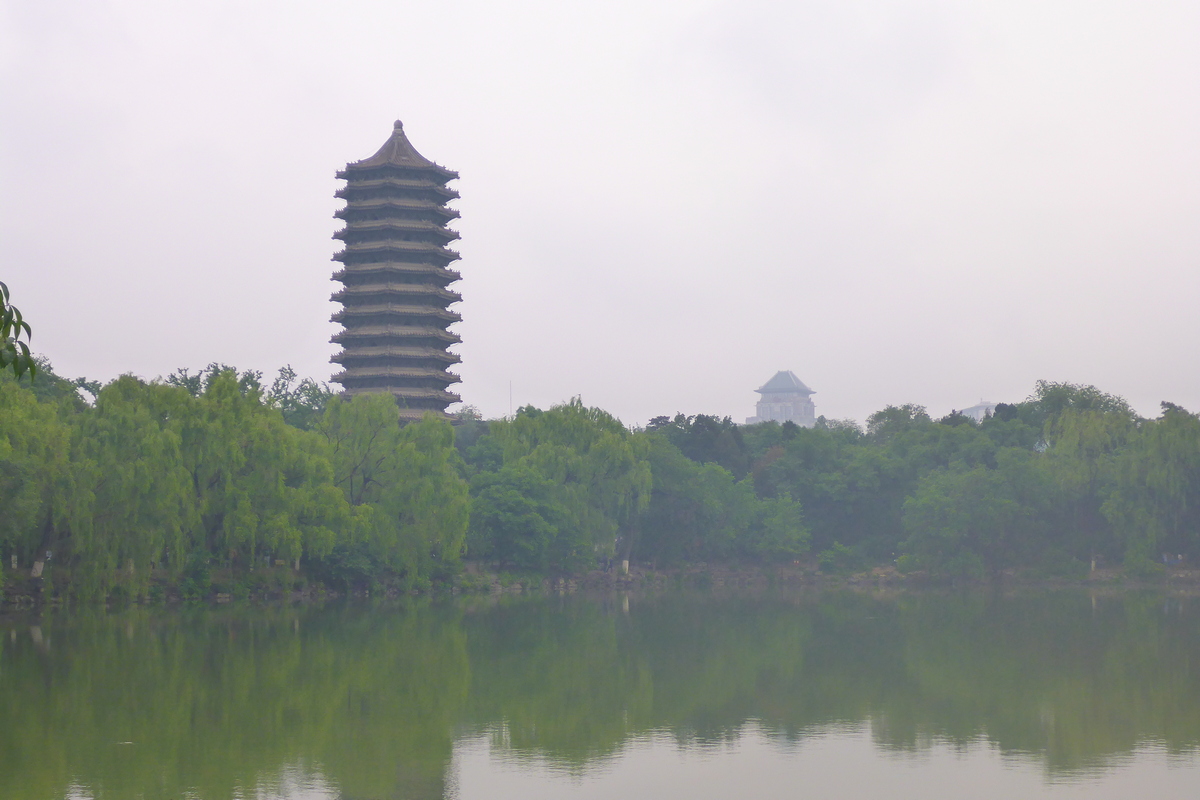 weiming-lake.jpg