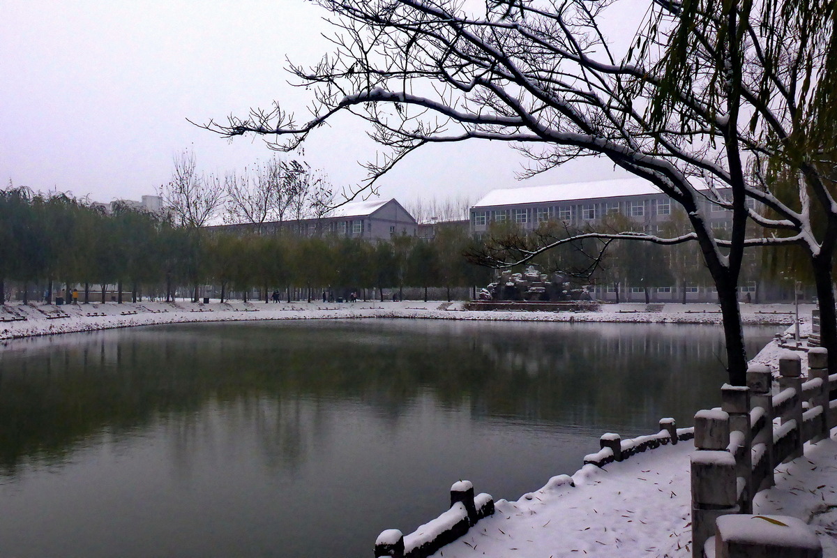 yuening-lake.jpg